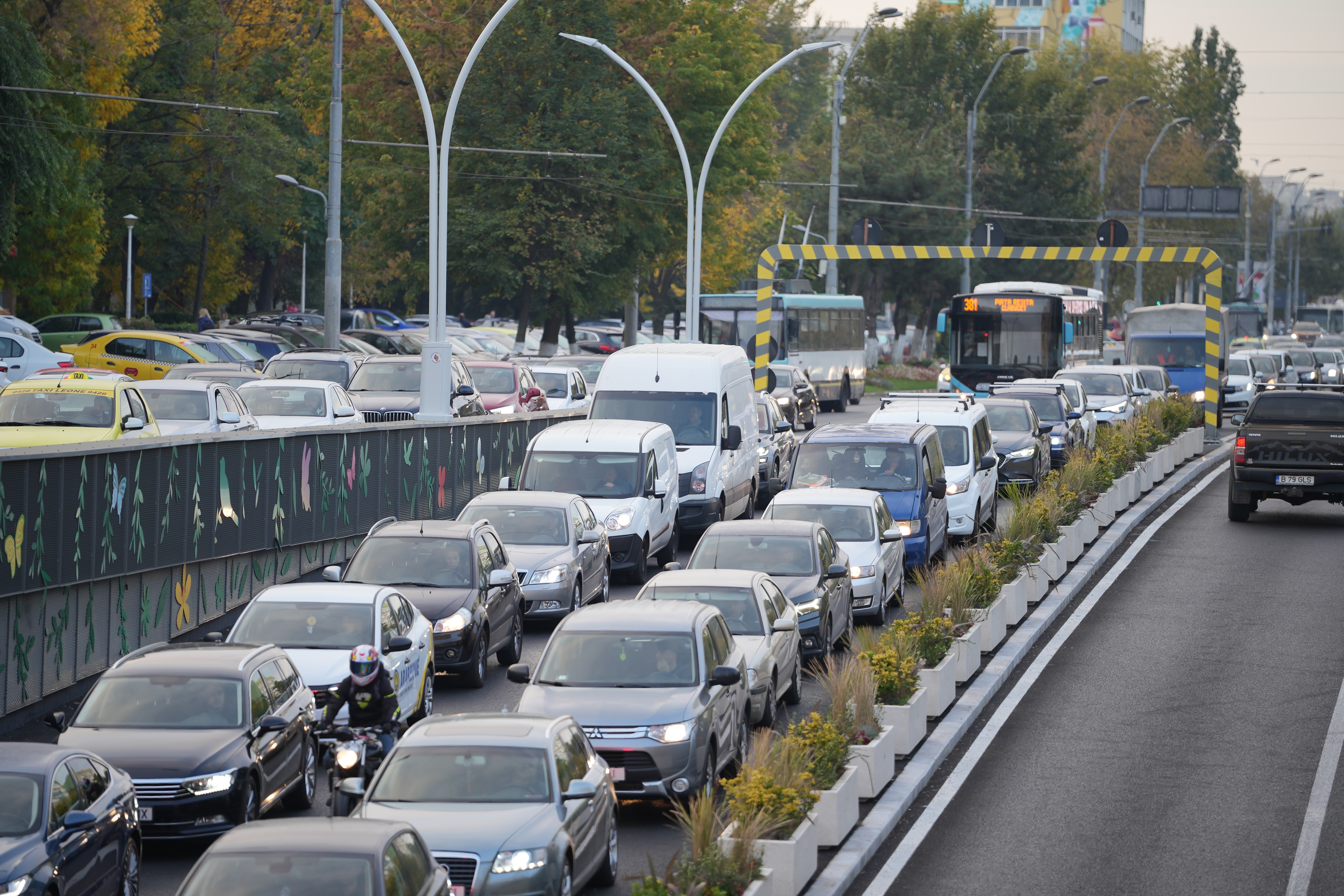 Scandal în traficul din București. Un șofer a fost înjunghiat de un altul, după o ceartă aprinsă