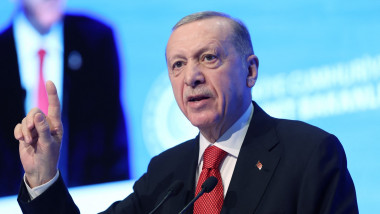 Recep Tayyip Erdogan la microfon