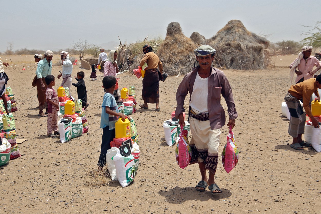10 ani de conflict, haos și foamete în Yemen, țara rebelilor Houthi. Jumătate din victimele războiului civil au murit de foame și sete