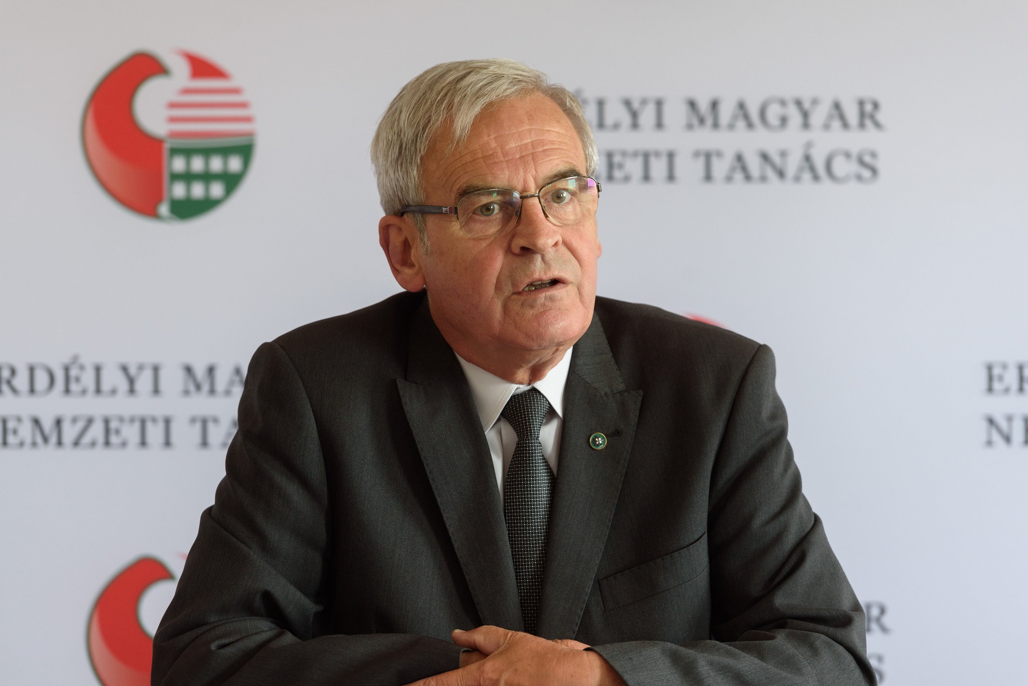 Laszlo Tokes: Ciolacu a etichetat greșit drept iniţiative „toxice” proiectele de autonomie ale maghiarilor. Ce spune despre AUR