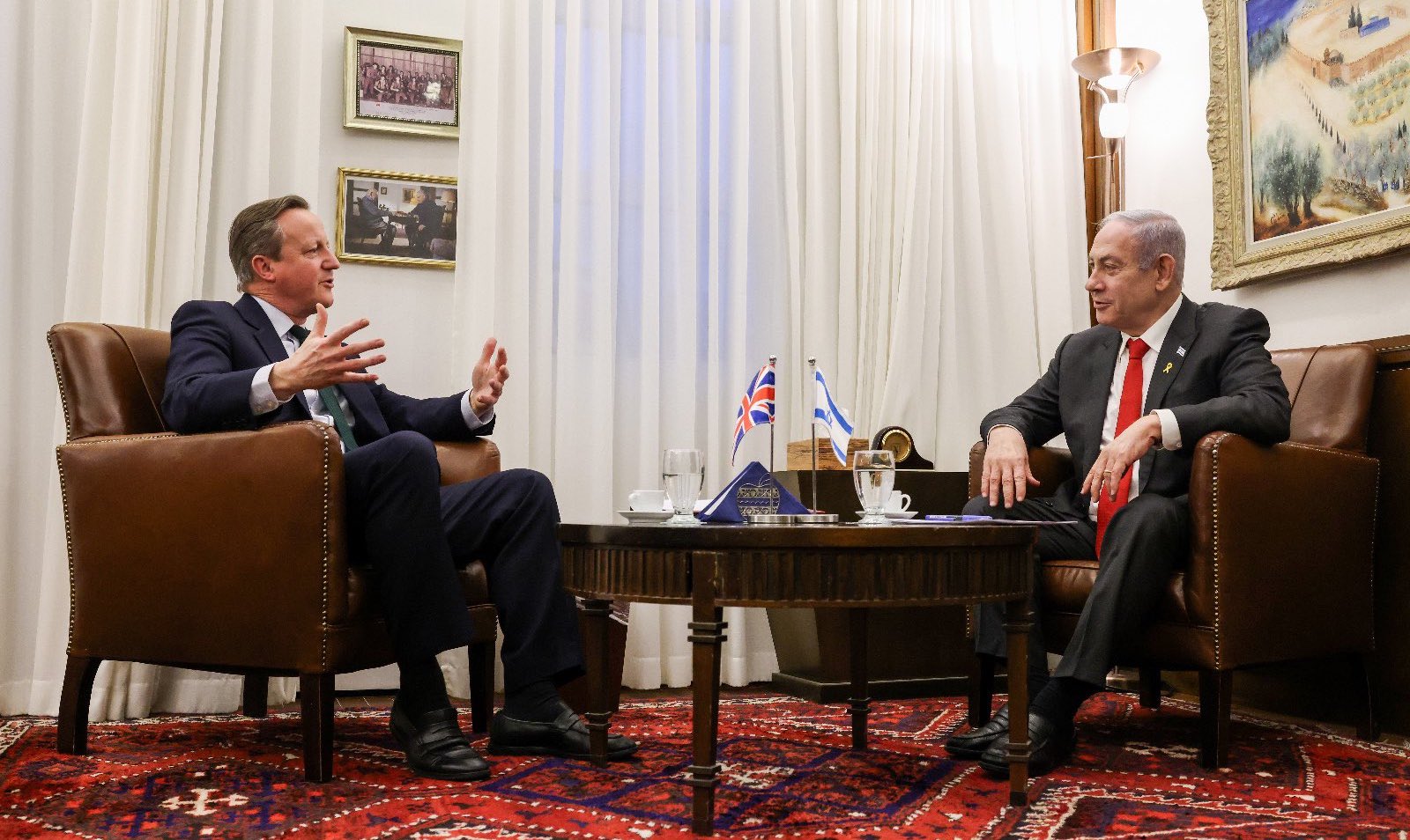 David Cameron i-a cerut lui Netanyahu să accepte soluţia cu două state