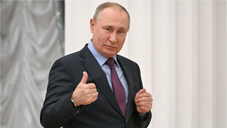 Vladimir Putin aprobă