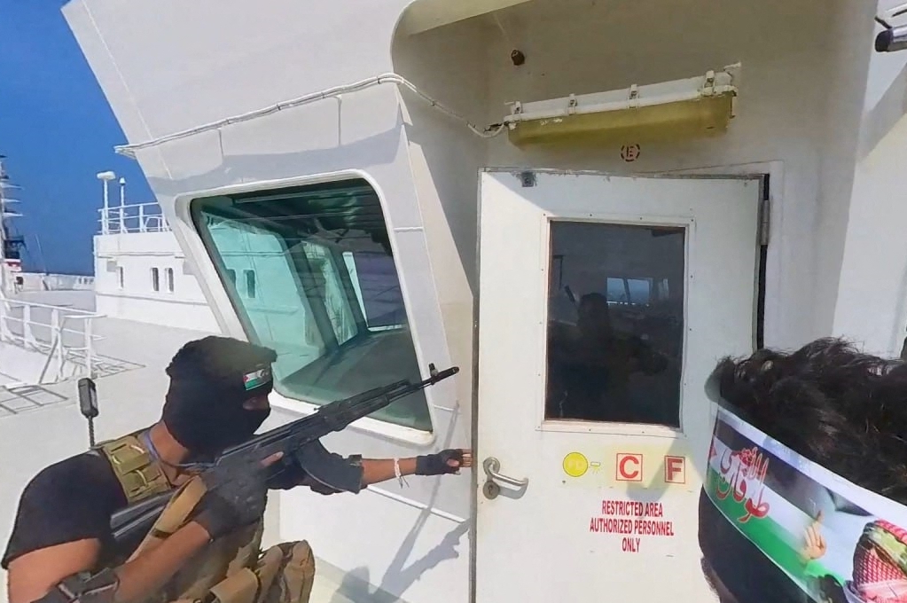 China presează Iranul să controleze rebelii Houthi. Atacurile din Marea Roșie riscă să afecteze relațiile comerciale cu Beijingul