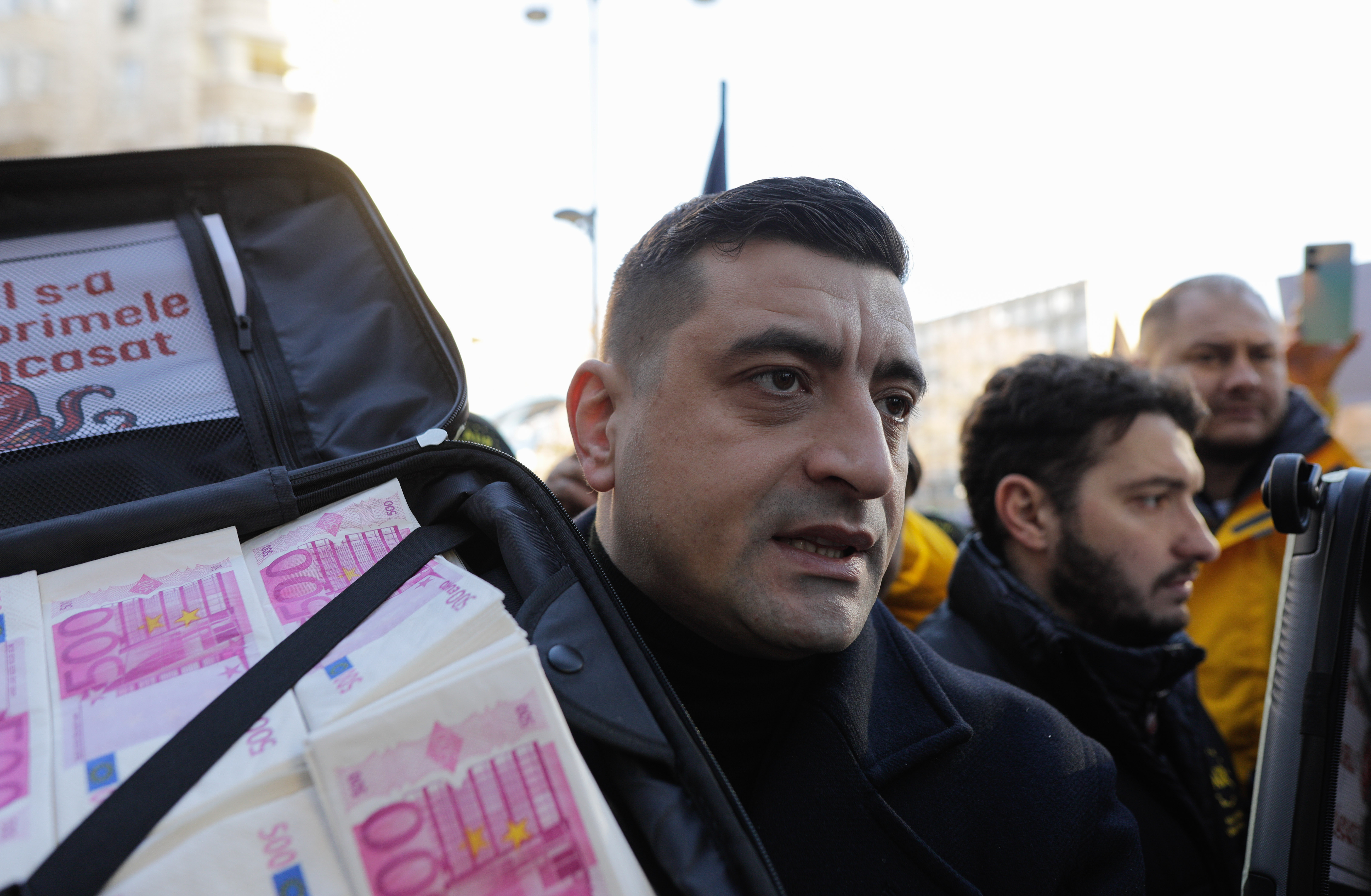 George Simion a fost amendat după protestul AUR de la ASF