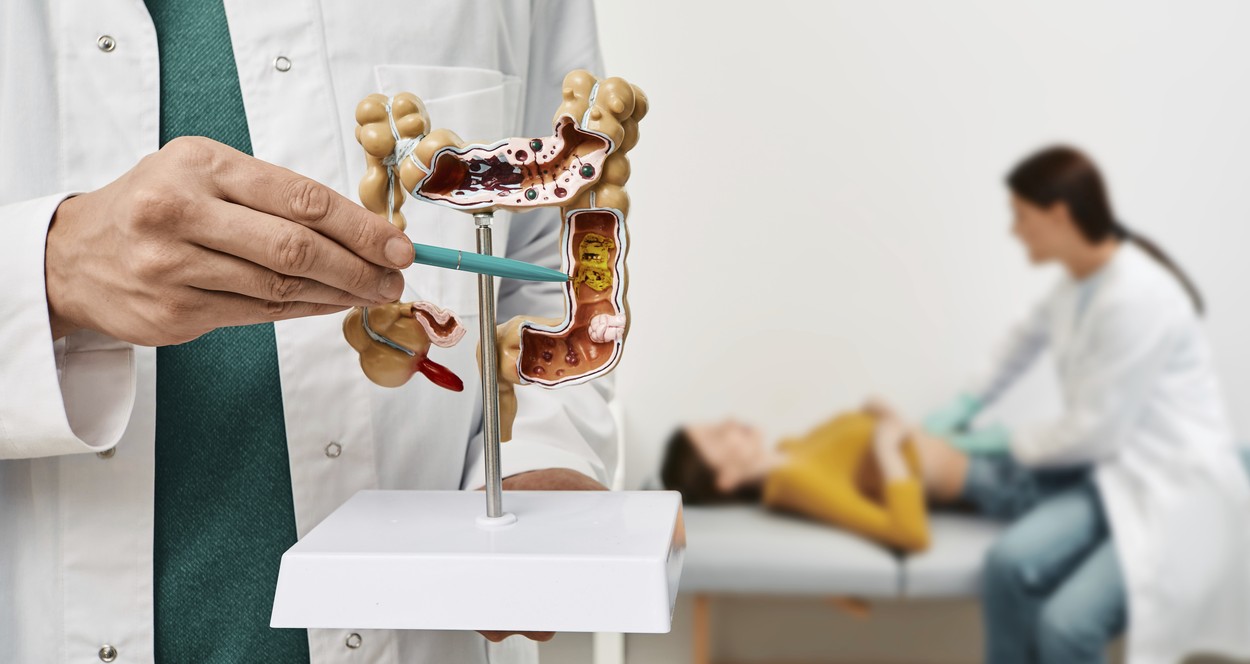 Tot mai mulți tineri se îmbolnăvesc de cancer. Cercetătorii care au analizat dosarele a 150.000 de persoane cred că au aflat de ce