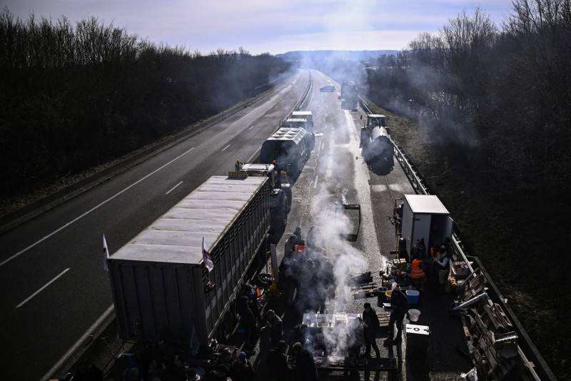 protest-fermieri-paris-profimedia4