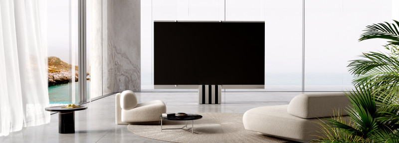 $400k Foldable 165-inch TV Is a World’s First