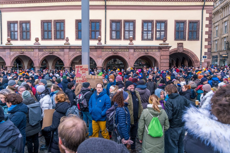 In Leipzig haben heute zwischen 50.000 und 60.000 Menschen ein eindrucksvolles Zeichen gegen Rechtsradikalismus und die