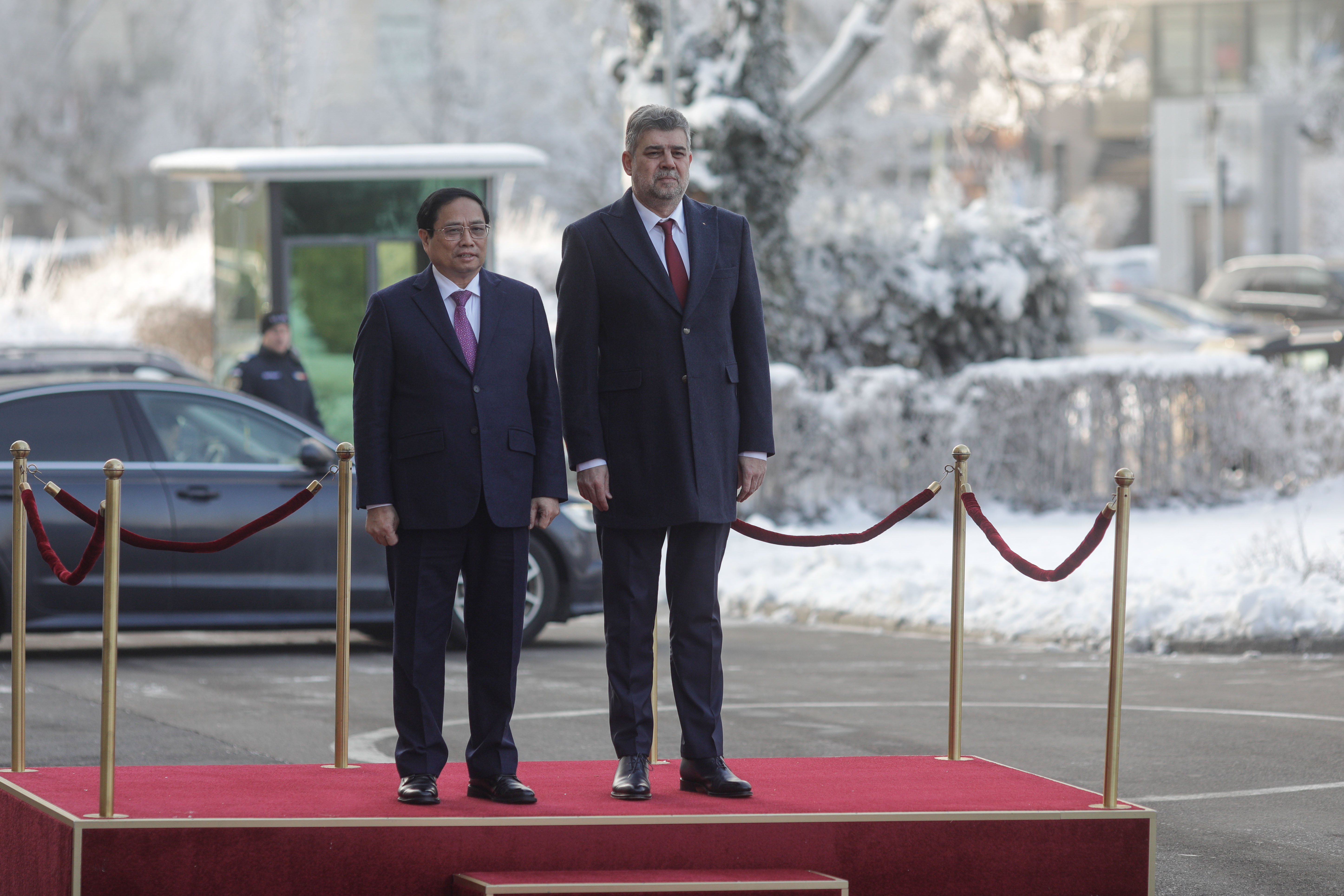Premierul Vietnamului a ajuns la București. Pham Minh Chinh a fost primit de Marcel Ciolacu la Palatul Victoria