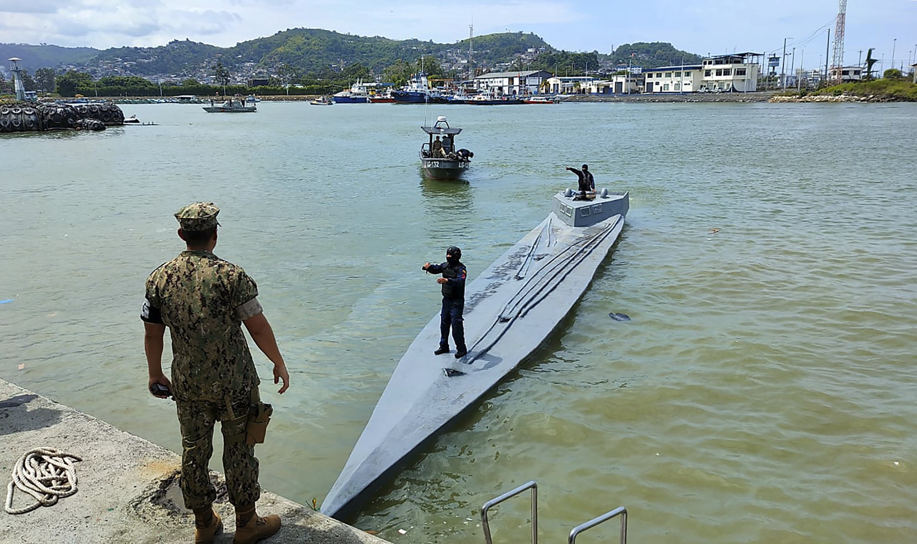 Columbia şi Ecuador au capturat două submarine pline cu tone de cocaină