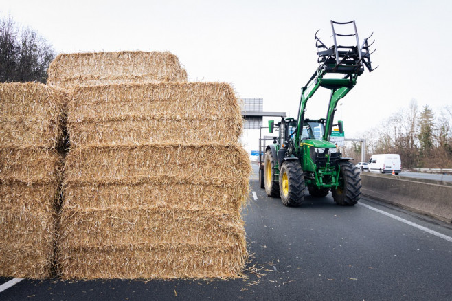 French Farmers strike in Argenteuil, France - 29 Jan 2024