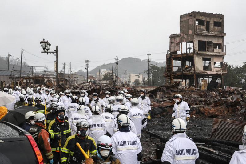 Death Toll in Central Japan Quake Rises to 206