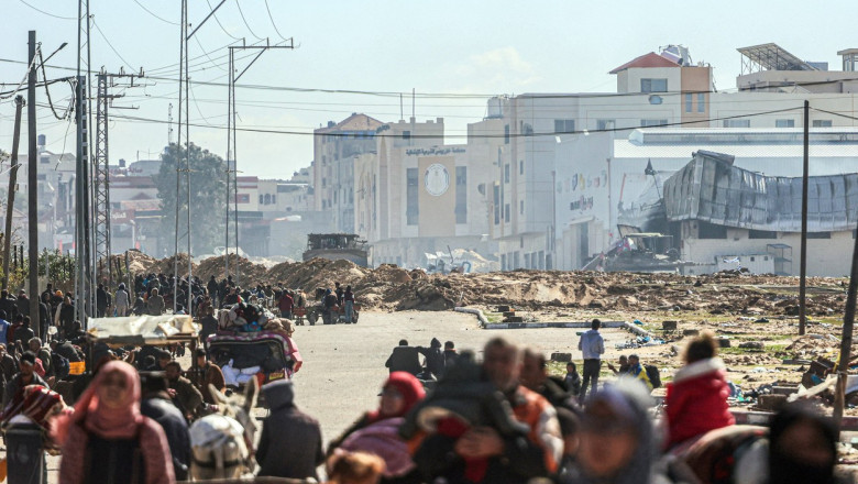 palstinieni pe strada in fasia gaza