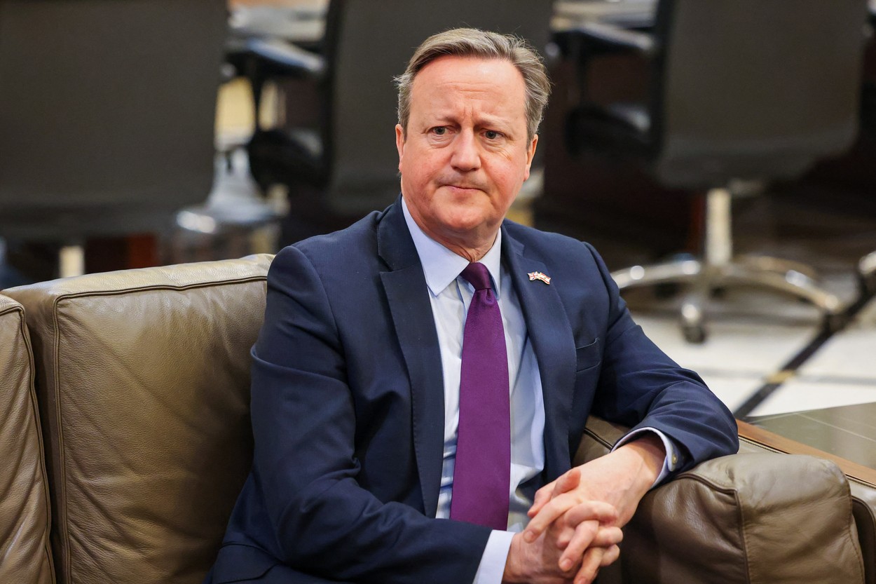 David Cameron, după loviturile asupra bazelor Houthi din Yemen: Am dat avertismente repetate