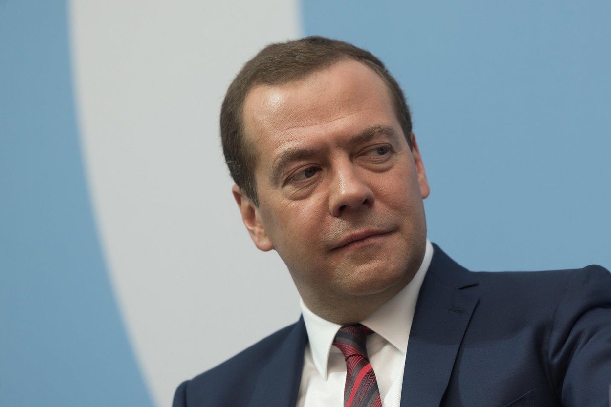 Cum plănuiește Rusia să influențeze alegerile din Occident. Medvedev: „Îi vom sprijini pe unii politicieni în toate modurile posibile”