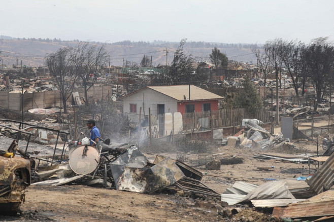 Forest fires affect central-southern Chile