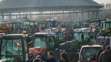 fermieri din spania la protest cu tractoare