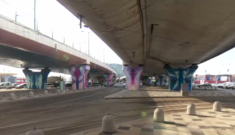 Statul la stat. Pasajul Basarab, un pericol pentru mașini și pietoni. Primăria nu intervine, pentru că nu a recepționat lucrarea