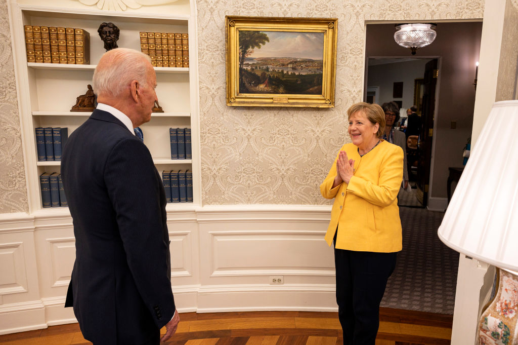 Joe Biden a confundat-o pe Angela Merkel cu fostul cancelar german Helmut Kohl