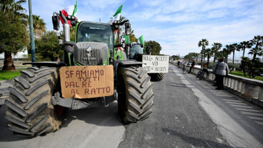 Sanremo, trattori in marcia verso il centro