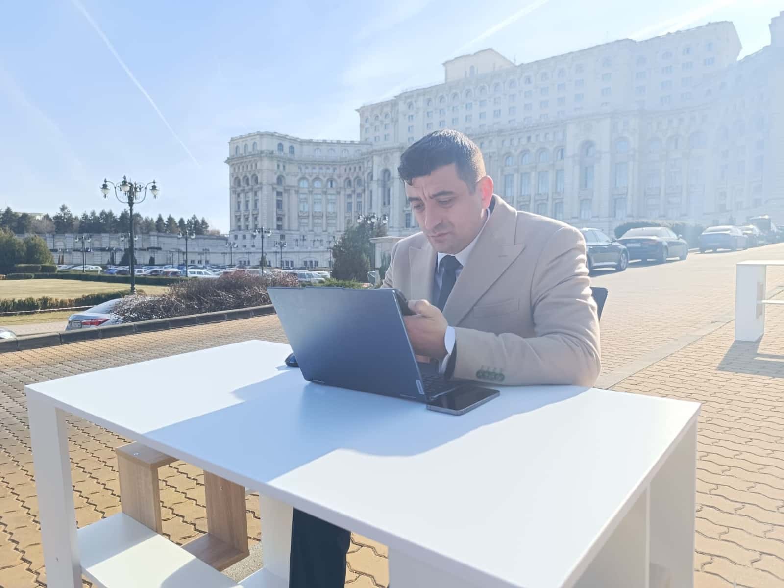 Scandal în AUR după eșecul protestelor naționale anti PSD. Șeful AUR Timișoara a demisionat. Simion: Era ginerele unui pesedist