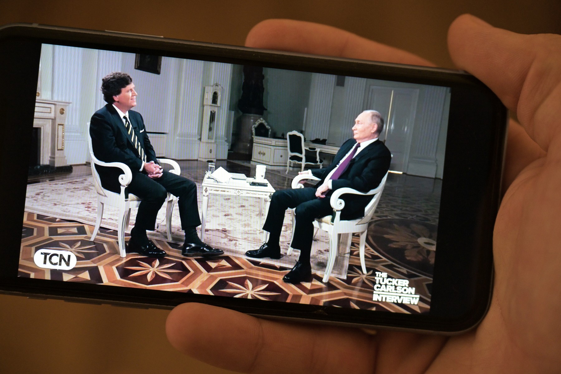 Peste 77 de milioane de vizionări a înregistrat controversatul interviu cu Putin, devenit viral pe platforma lui Elon Musk