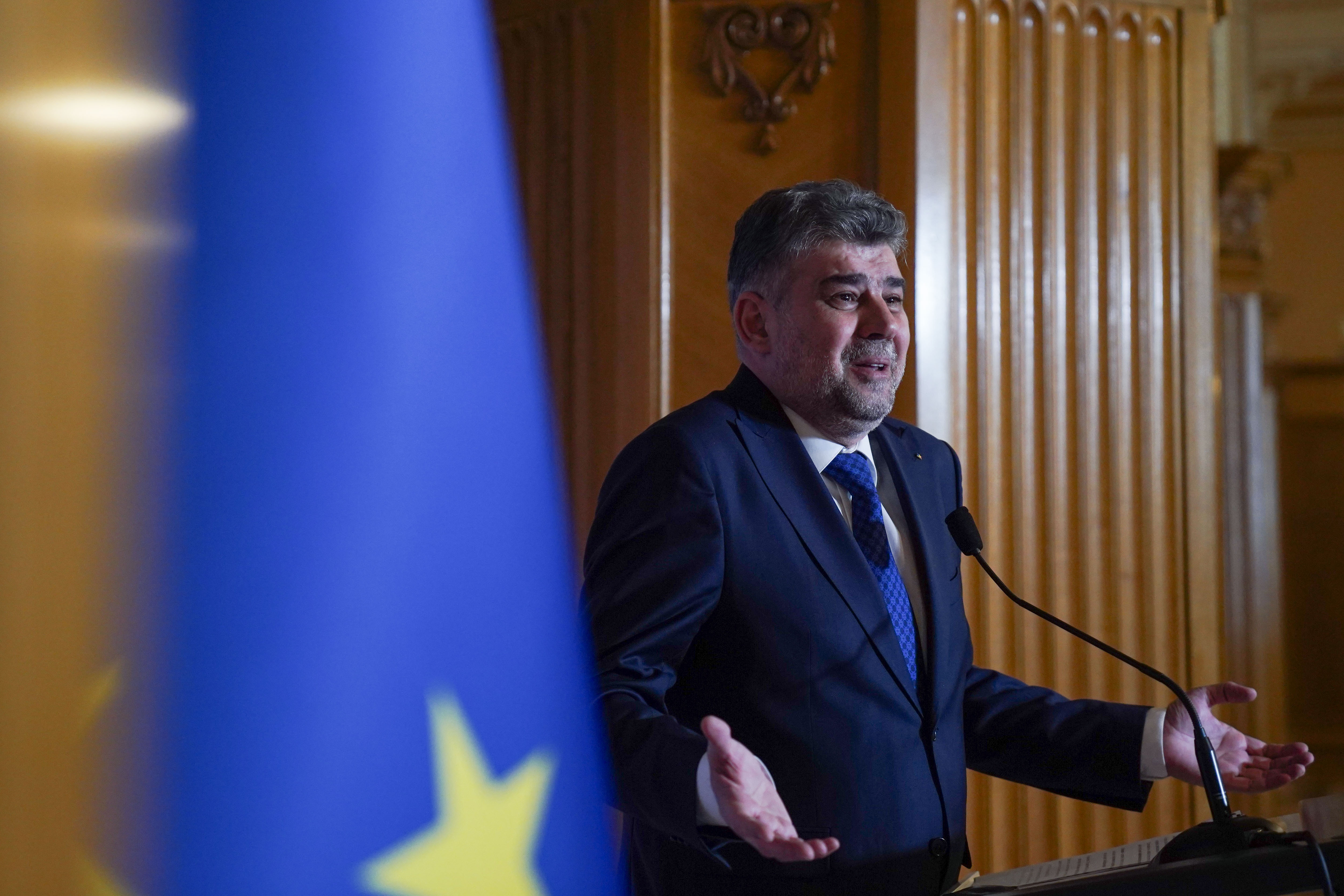 Ciolacu îl acuză pe Cioloș în dosarul Roșia Montană: Aveţi bunul simț să staţi în casă, lăsaţi-ne în pace. Aţi distrus România