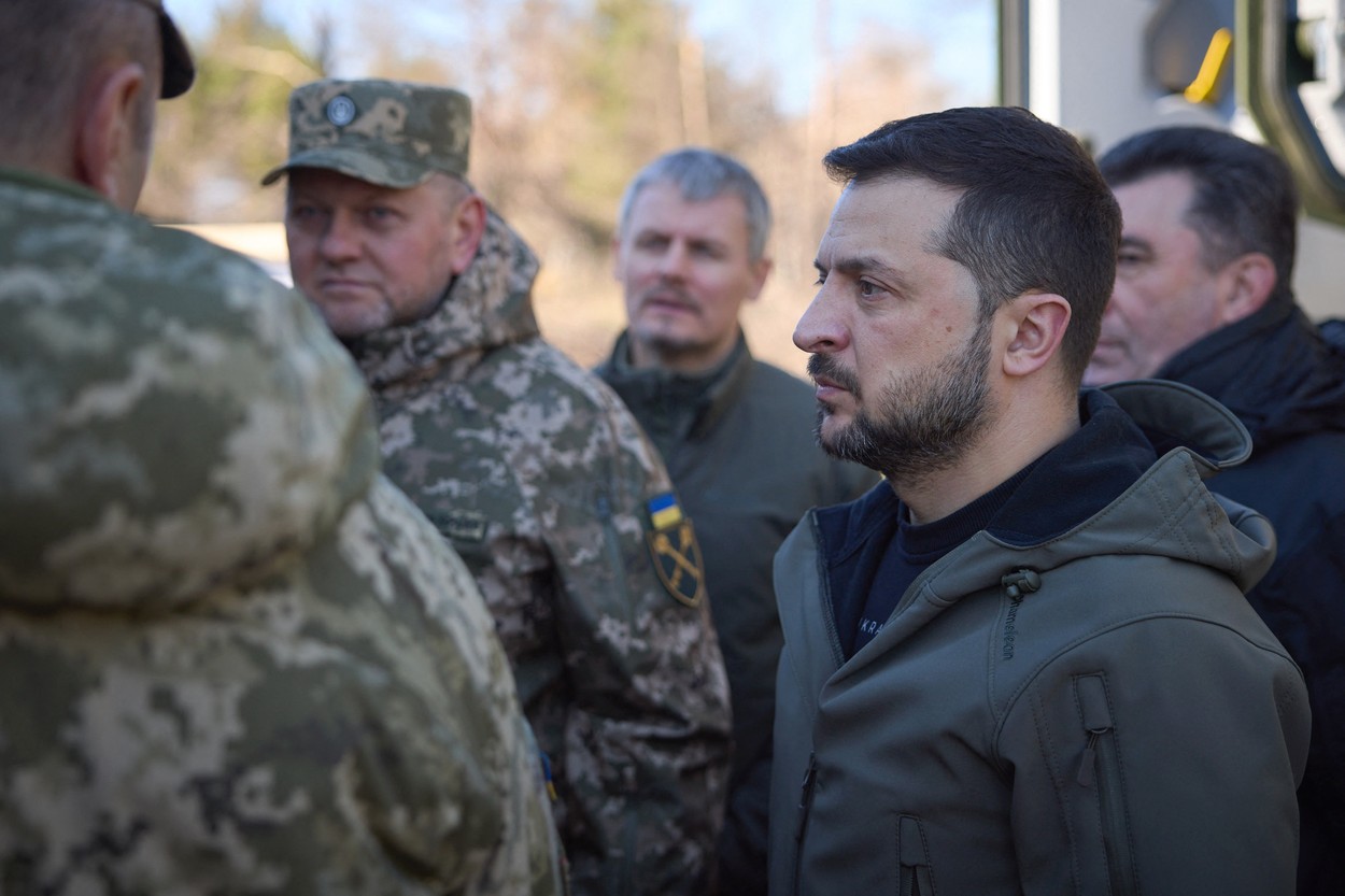 CNN: Zelenski urmează să anunțe demiterea șefului armatei ucrainene. Culisele schimbării lui Zalujnîi și cine e favorit să-i ia locul