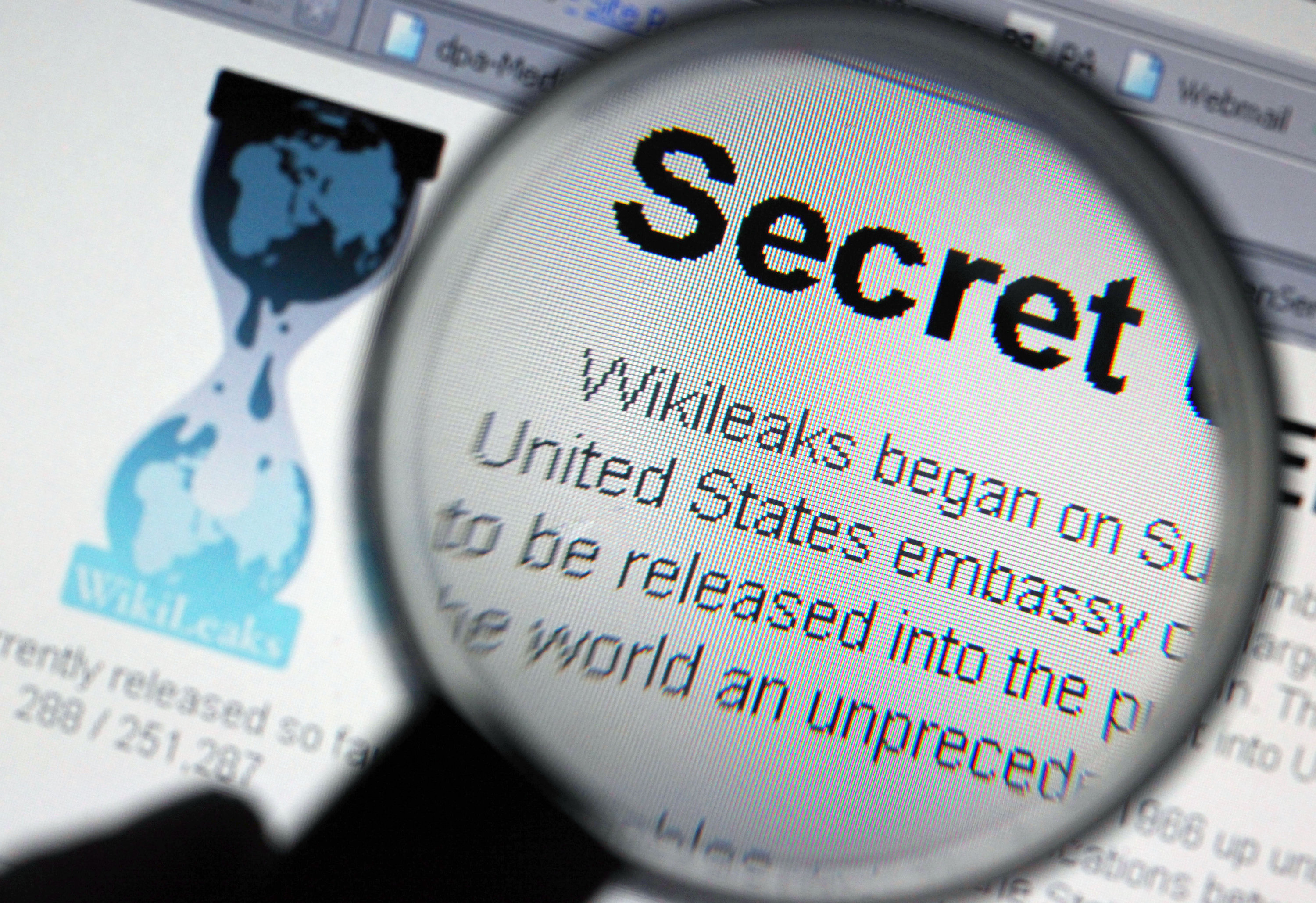 Un fost informatician al CIA a fost condamnat la 40 de ani de închisoare pentru o scurgere masivă de informaţii către WikiLeaks