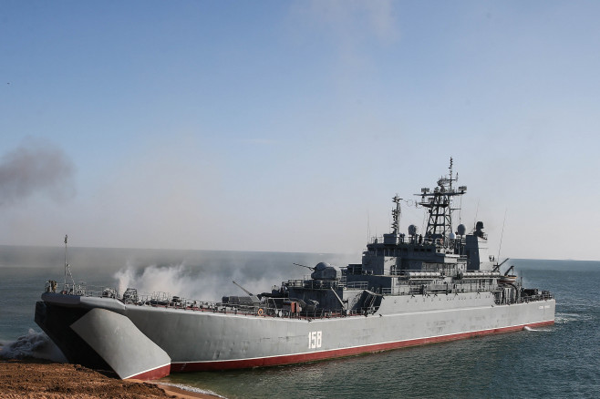 Russia holds amphibious landing exercise in Crimea