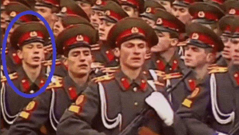 Noul șef al armatei ucrainene, Oleksandr Sîrski, mărșăluiește în Piața Roșie: Imagini de la parada militară din Moscova din 1986