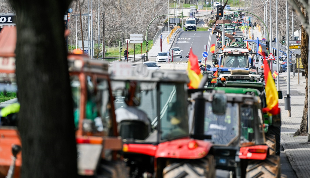 Proteste ample în Spania: mii de fermeri au ieșit cu tractoarele pe străzile din Madrid. Ce îi nemulțumește pe manifestanți