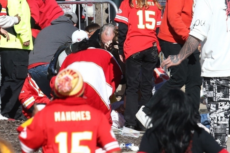 Shooting reported at Kansas City Chiefs Super Bowl Victory Rally; 'several people' struck