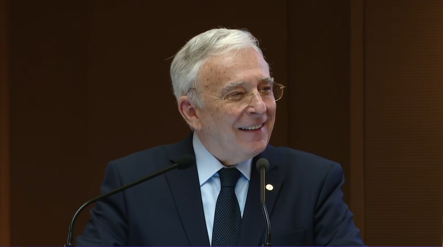 Ce a răspuns Mugur Isărescu când a fost întrebat despre un nou mandat la BNR. „Nu pot să vă spun dorințele mele personale”