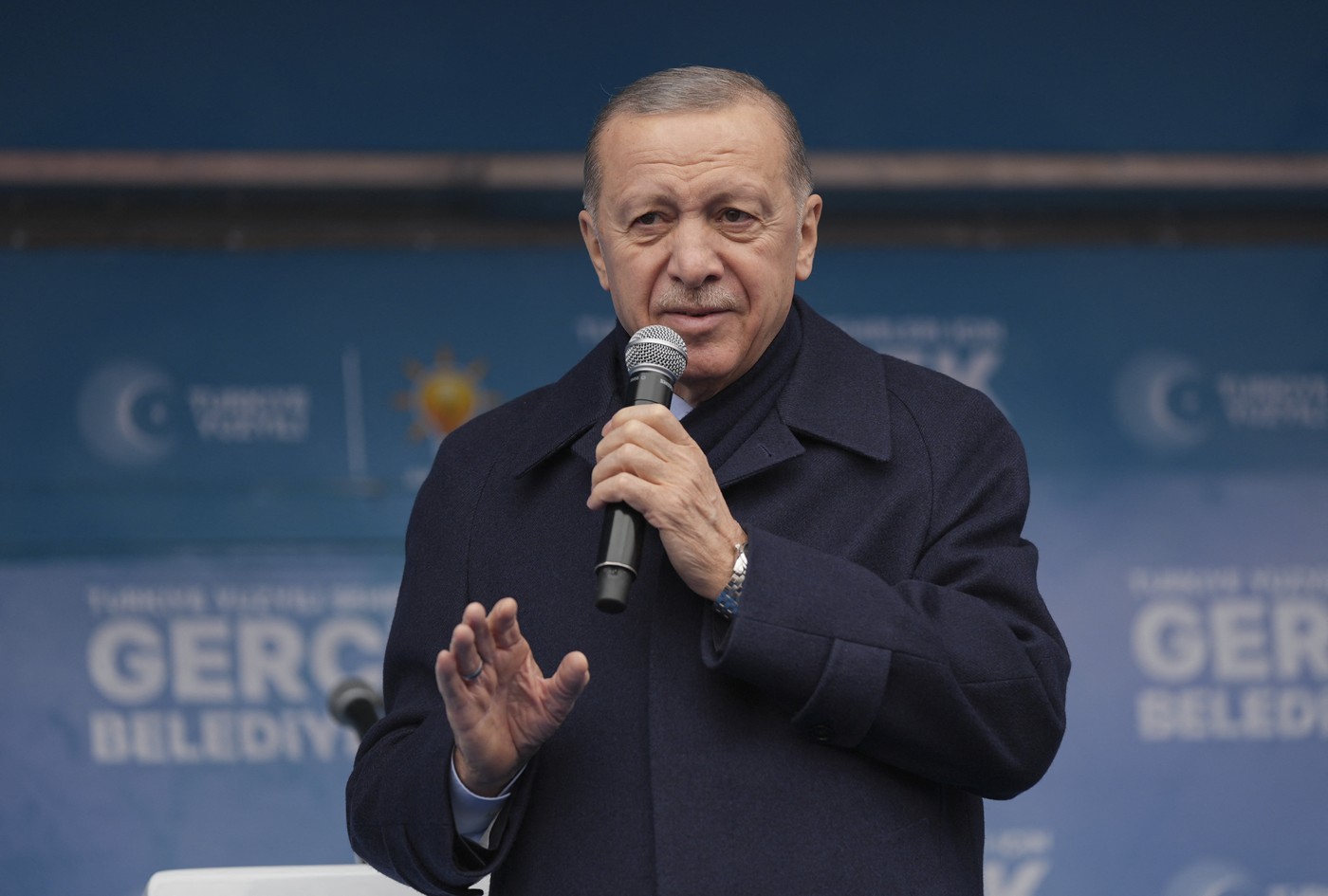 Erdogan se bagă din nou în seamă: Turcia încearcă în continuare să joace un rol de mediator între Ucraina şi Rusia