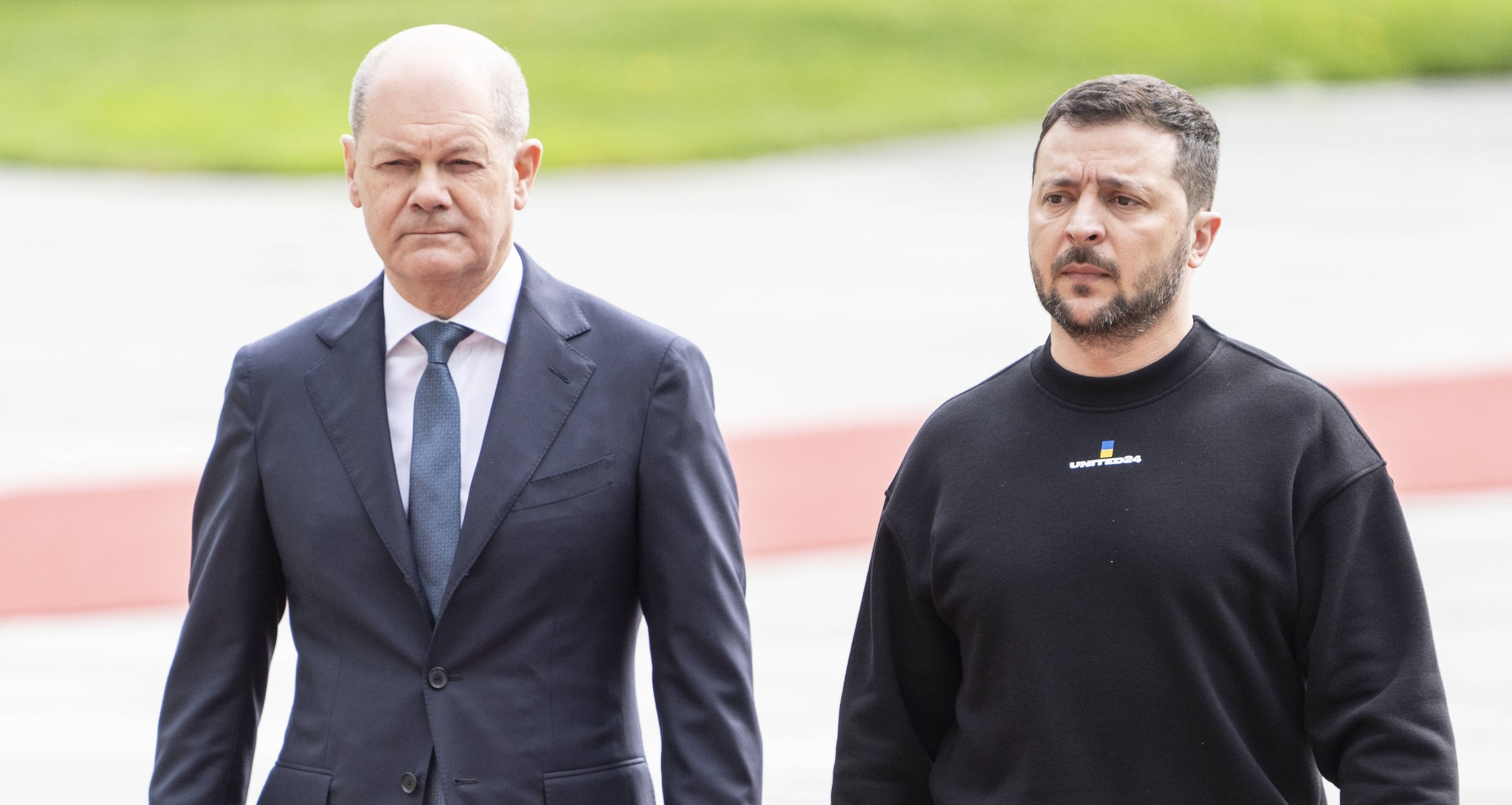 Volodimir Zelenski ajunge la Berlin unde va semna un acord de securitate cu Germania