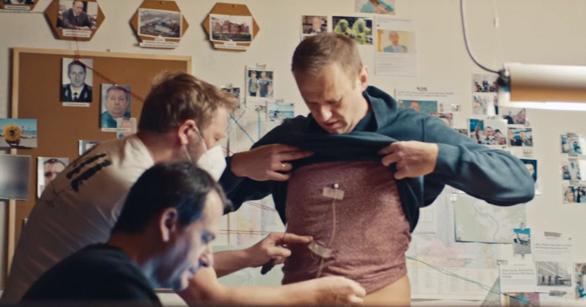 În „Navalny” aflăm acum de ce Putin a trebuit să-l ucidă pe Navalnîi de 2 ori: În realitate, agenții FSB sunt mai proști decât în filme