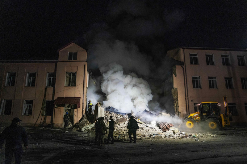 Russia hits Kramatorsk and Sloviansk, killing at least two civilians