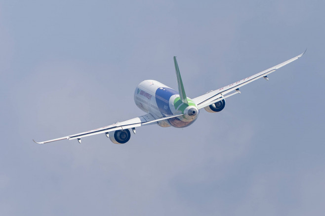 SINGAPORE, SINGAPORE - FEBRUARY 18: China s self-developed passenger jet C919 performs a rehearsal flight during a previ