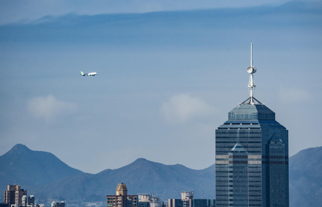 Mainland-made plane performs flypast over Victoria Harbour