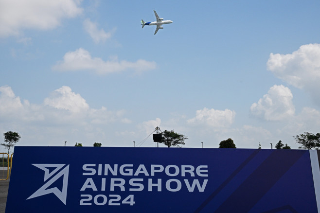 SINGAPORE AIRSHOW CHINESE PASSENGER JET C919 REHEARSAL FLIGHT