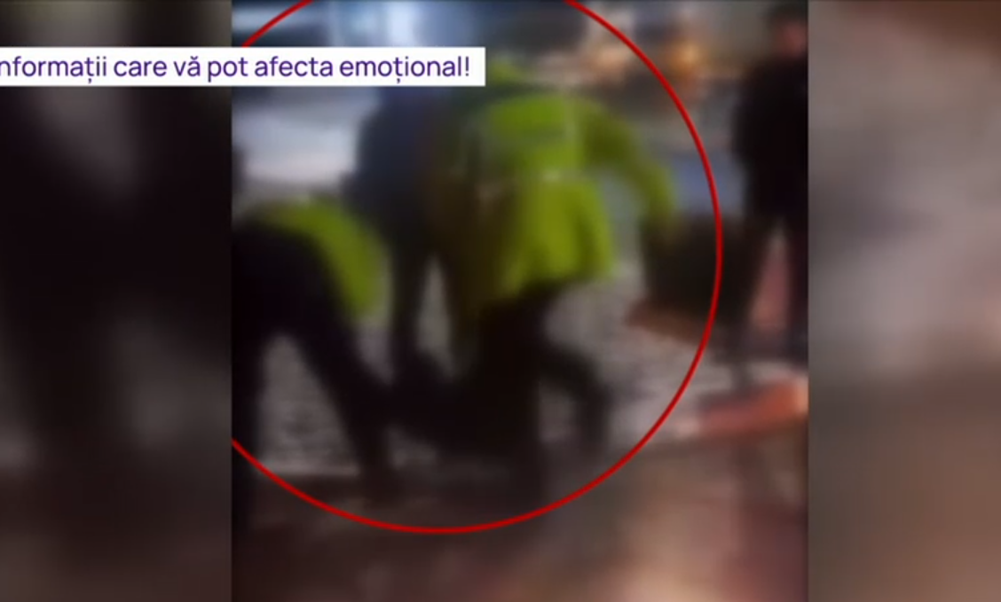 O șoferiță cu numere de înmatriculare false a fost târâtă pe jos și lovită de polițiști. Este anchetă la IPJ Dâmbovița