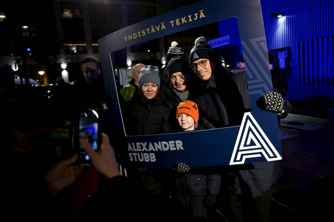 Presidential candidate Alexander Stubb campaigning in Salo