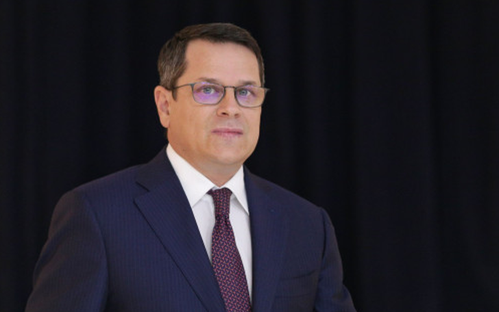 Hellvig: Consilierii personali, o specie distinctă de curteni. În efortul de a face curat în jurul șefului, îl pun în situații ingrate