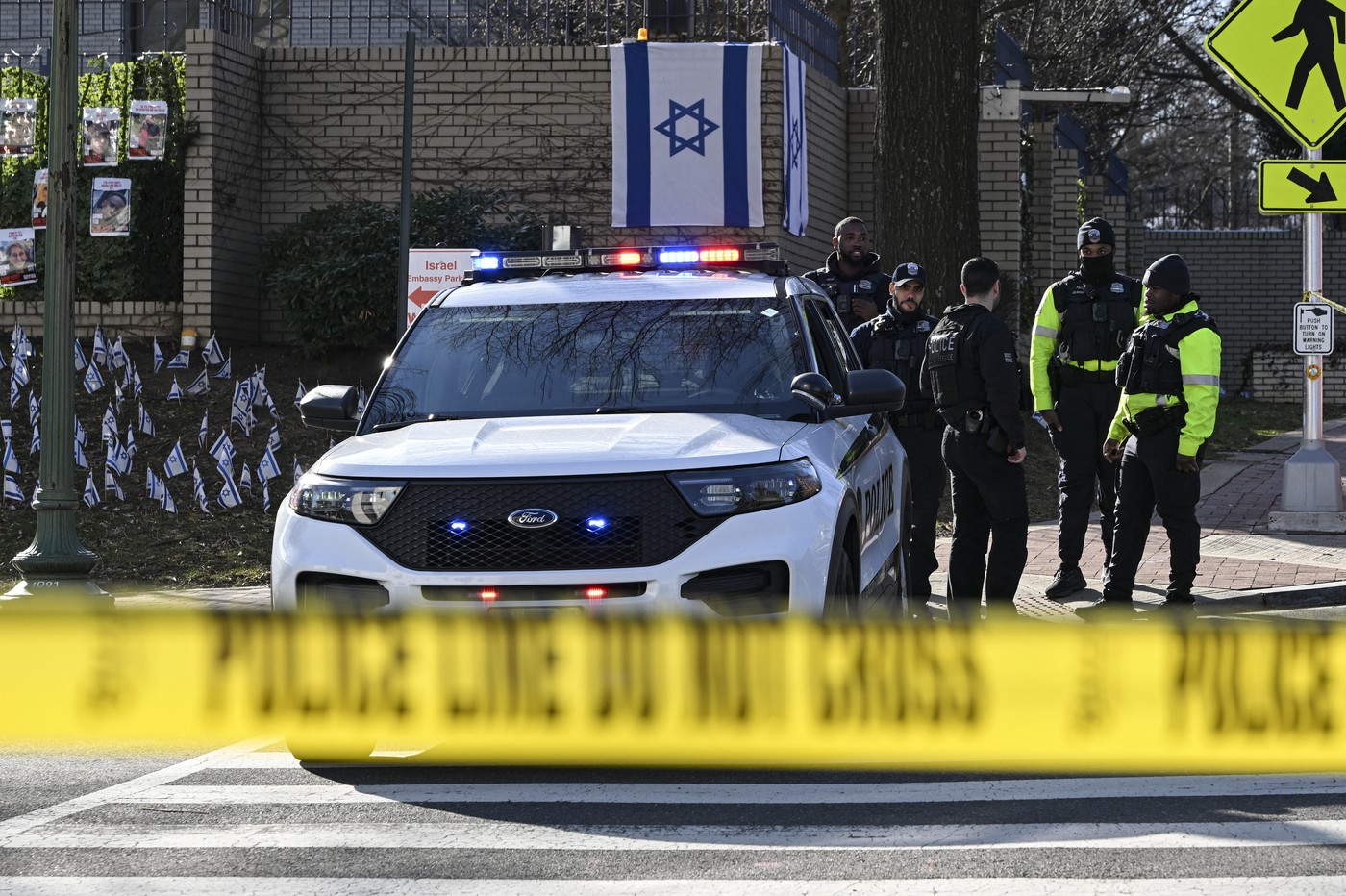 Militarul american care şi-a dat foc în faţa Ambasadei Israelului la Washington a murit