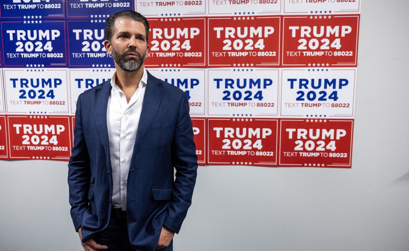 Fiul cel mare al lui Trump a primit o scrisoare cu un praf alb, pe care a deschis-o