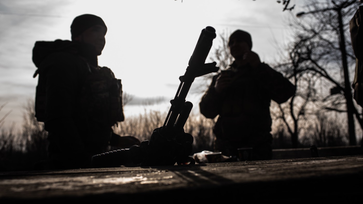 NATO îl oprește pe Macron: „Nu trimitem trupe pe câmpul de luptă din Ucraina”