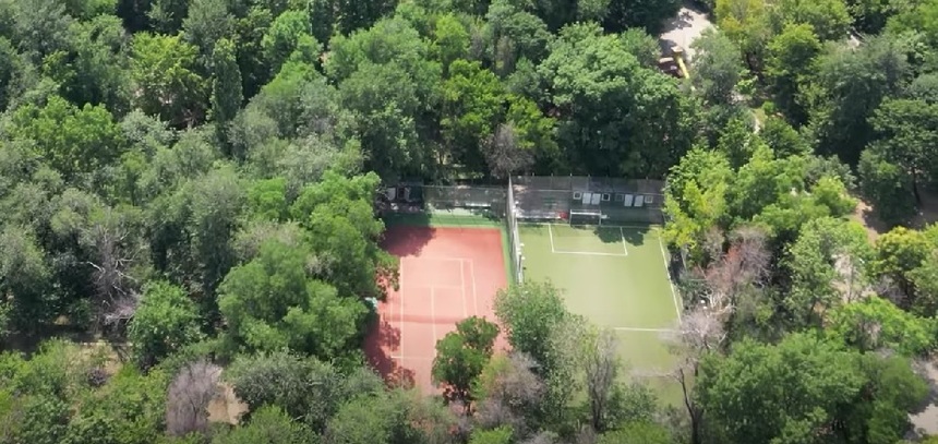 După 20 de ani, terenurile de sport din Parcul Național redevin publice. Anunțul făcut de primarul Sectorului 2