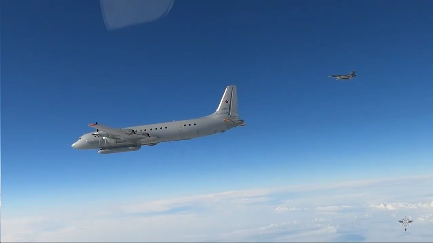 VIDEO. Avioane franceze Mirage 2000 au interceptat un avion rusesc de spionaj Il-20 „Coot” în largul coastei Estoniei