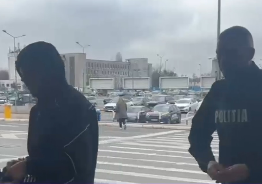 Criminalul suedez de 16 ani care a fost prins în România a fost extrădat